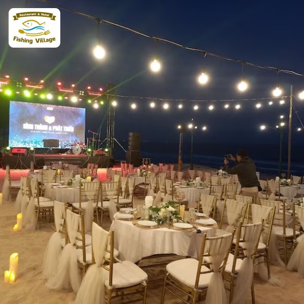 Địa điểm tổ chức sự kiện Phan Thiết kh&ocirc;ng gian rộng r&atilde;i, view đẹp, phục vụ chu đ&aacute;o