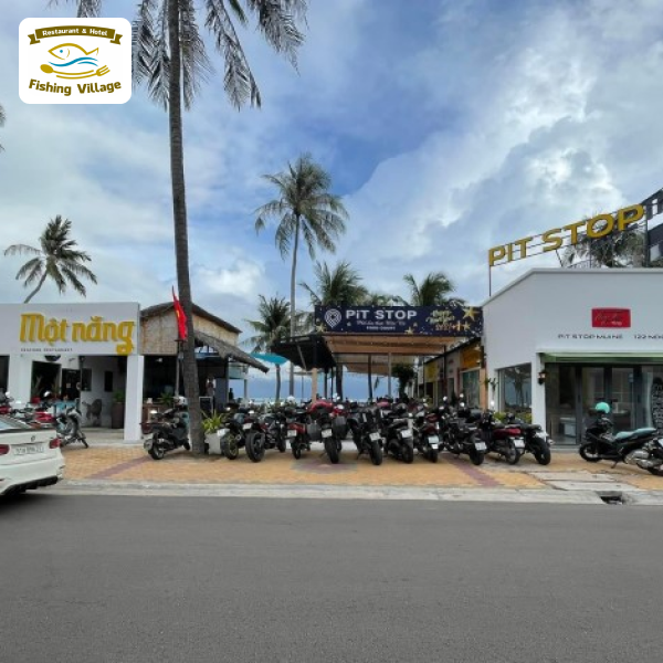 Những nh&agrave; h&agrave;ng biển nổi tiếng tại Mũi N&eacute; - Phan Thiết m&agrave; kh&aacute;ch nước ngo&agrave;i nhất định phải gh&eacute; đến