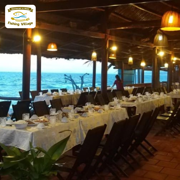 Những nh&agrave; h&agrave;ng biển nổi tiếng tại Mũi N&eacute; - Phan Thiết m&agrave; kh&aacute;ch nước ngo&agrave;i nhất định phải gh&eacute; đến